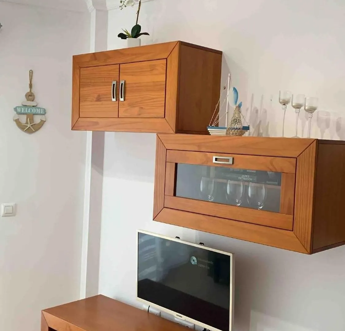 Maravilloso Apartamento Wifi Playa San Juan דירה
